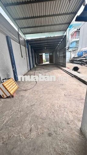 8tr/th rẻ quá khách ơi nhà cấp 4, làm kho xưởng hẻm tải dt 4❌34 có PN
