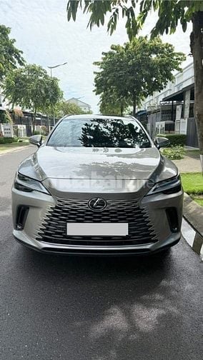 Lexus RX350 Premium Sản xuất 2024, lăn bánh hơn 1 vạn km. Xe như mới.