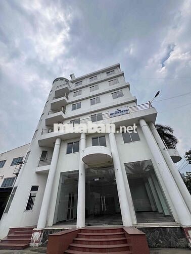 Cho thuê Văn Phòng đẹp DT 95m/sàn. cho thuê hết hoặc từng lầu riêng