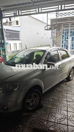 Cần tiền nên bán gentra 2010 hơn 110000 km