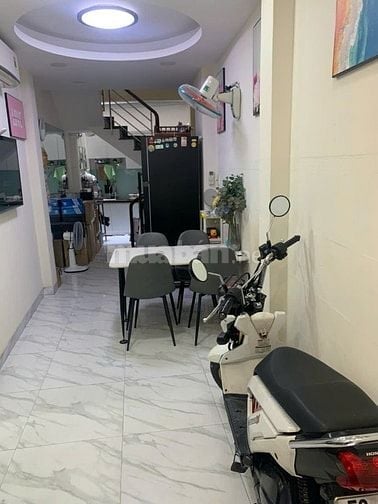 Cho thuê nhà Đ.Đ.T.Nghi hẻm 1.7m L.T.Riêng, P.Bến Thành, Q.1 giá 15tr