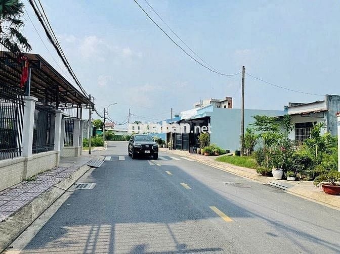 CẦN TIỀN XOAY VỐN - BÁN NHANH ĐẤT TT CỦ CHI 100M2 GIÁ CHỈ 450TR SHR