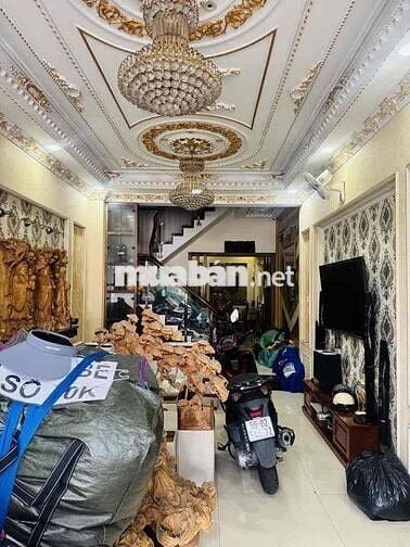 Nhà Đẹp Ngay Mặt Tiền —Gần Tân Sơn Nhì Trương Vĩnh Ký Diệp Minh Châu