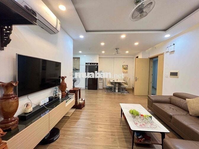 Cho thuê căn hộ Oriental 3PN – 104m² – Góc 3 ban công –Giá chỉ 17tr TL