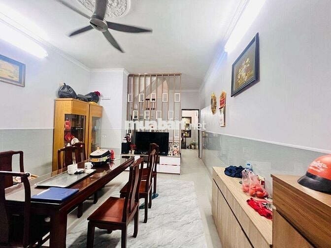 Nhà phố Láng Hạ, 62m, 3 tầng, trung tâm Ba Đình, hiếm nhà bán.