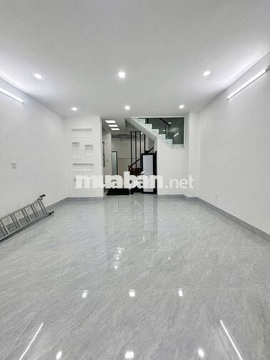 Nhà 2 Lầu 5PN đường Lê Lai (gần CV Lưu Hữu Phước) chỉ 15 triệu