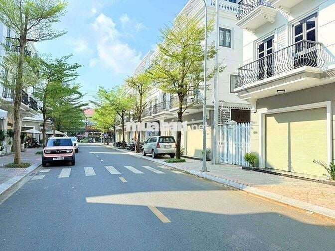CHO THUÊ NHÀ PHỐ VINCOM MẶT TIỀN HÙNG VƯƠNG 7x15. GIÁ 25TR/ THÁNG