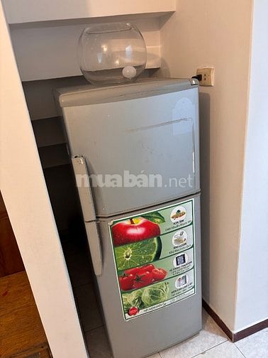 Bán tủ lạnh 180lit hiệu Toshiba