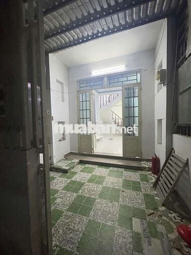 NHÀ CHO THUÊ 4x16 - MẶT TIỀN XUÂN THỚI THƯỢNG - GIÁ 5 TRIỆU/ THÁNG