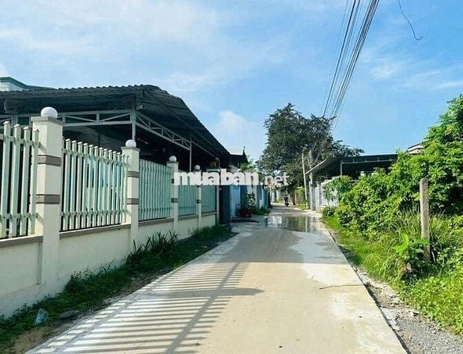 5x39 có thổ, gần cổng KCN. Đường bê tông. 350tr