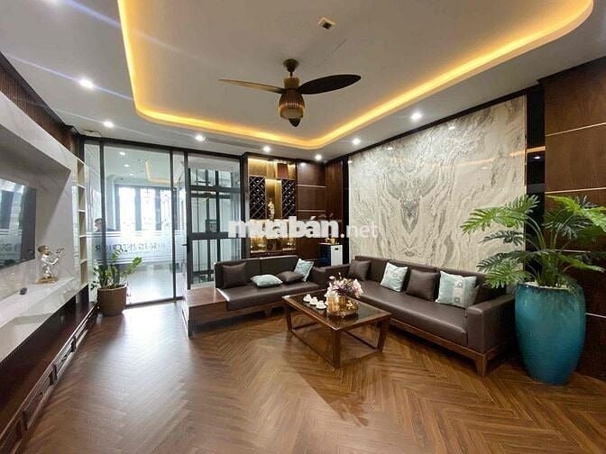 Tòa Văn Phòng & Căn Hộ - Full NT Vip - Đường Khúc Hạo
