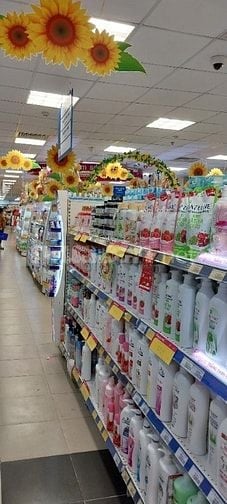 Tuyển Gấp Nhân Viên Bán Hàng làm việc tại Siêu Thị