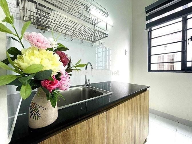 Cho thuê phòng trọ Gò Vấp, 2 Cửa sổ lớn đón nắng gió, gần IUH, VLU