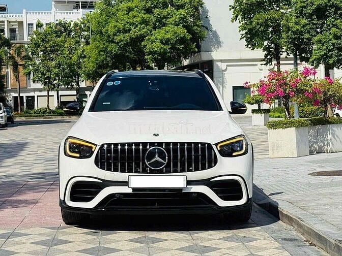 Mercedes Benz GLC 2021 200 4Matic - 22000 km