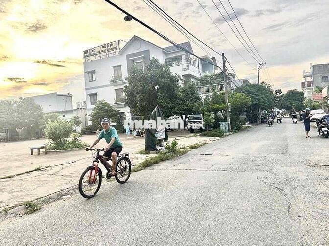 bán lo dat  khu tdc bigc  đông hoà dt 100m2