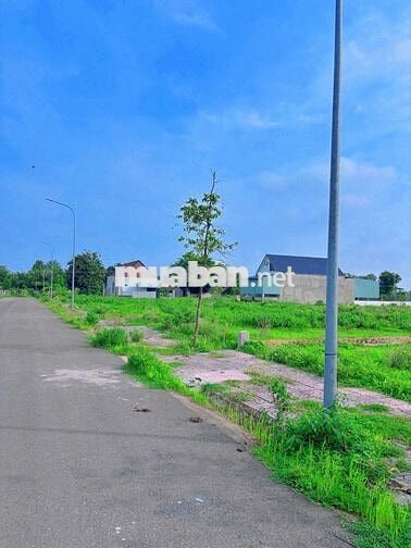 NGỘP BÁN GẤP 2 LÔ ĐẤT 126M2 CẠNH CAO TỐC BH-VT, ĐẦU TƯ CÓ LỜI NGAY