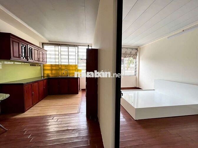 Cho thuê CCMN 2n1k 70m2 full đồ. Phòng rộng thoáng, ban công rộng