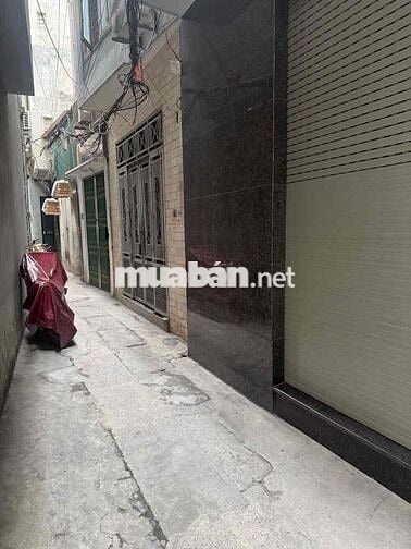 Nhà ngõ Hoàng mai, thông tứ tung rất tiện đến Bệnh viện, trường ĐH Bác