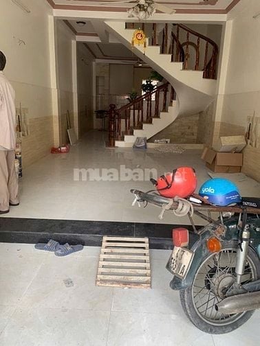CHO THUÊ NHÀ LÝ CHIÊU HOÀNG. NHÀ CƯ XÁ ĐÀI RA ĐA. NHÀ GẦN METRO B.PHÚ