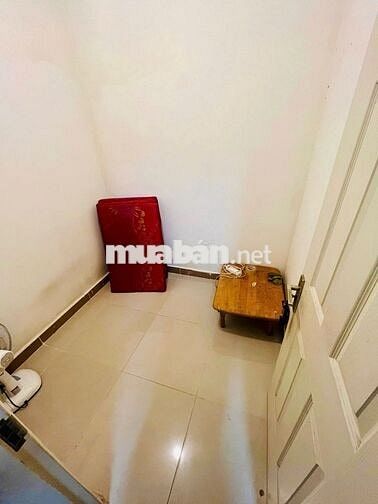 P trong chung cư trang bị full NT, gần PMH, sách vali vào ở