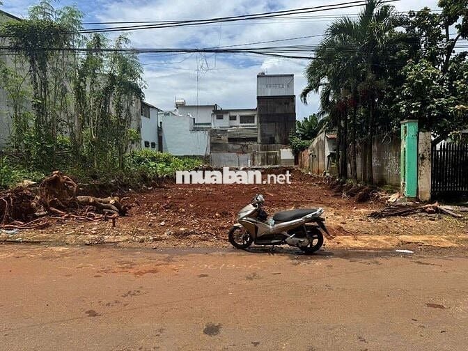 Bán đất mặt tiền Mạc Định Chi, BMT