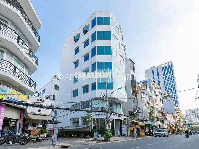 Thuê văn phòng Bình Thạnh 130m², full nội thất, giá chỉ 32tr/tháng