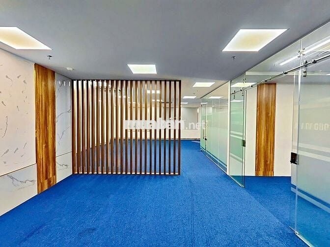 Chính chủ cho thuê VP 120m2 mt 10m, ô tô đỗ cửa, vào luôn, CẦU GIẤY