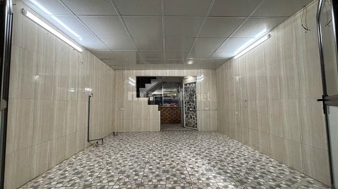 Cho thuê nhà 30m² x 4 tầng gần chợ Gia Lâm, phường Ngọc Lâm, Long Biên