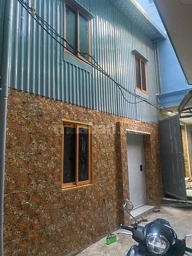 Chính chủ cho thuê nhà mới sửa lại 2 tầng, nhà ngách 116 Quan Thổ 1