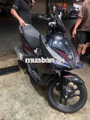 cần bán lại xe Air Blade đời 2019 bản đen nhám.