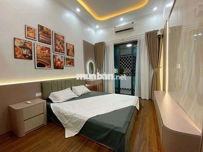 Bán Tập thể Phố Đội Cấn - Nhà đẹp Full nội thất - Giá 3.8 tỷ - 65m2