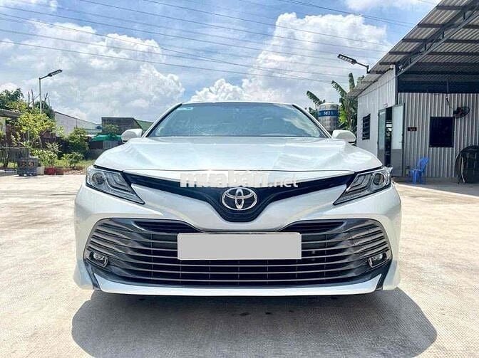 Toyota Camry 2021 2.5Q - 61000 km