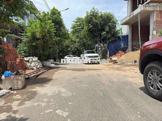 ĐẤT MỸ ĐA TÂY 9, DT 200M2, NAM VIỆT Á, NGŨ HÀNH SƠN. GIA 19 TỶ.