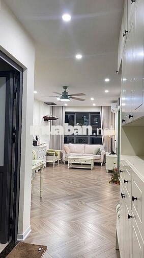 CẦN BÁN CĂN GÓC 2N2VS - HƯỚNG MÁT - NỘI THẤT ĐẸP