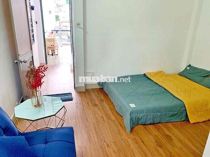 Cho thuê PENTHOUSE 1 Phòng ngủ rộng nguyên tầng ngay chợ Tân Mỹ