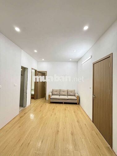 Bán căn hộ chung cư Trịnh Văn Bô 2 ngủ oto đỗ hầm mặt phố