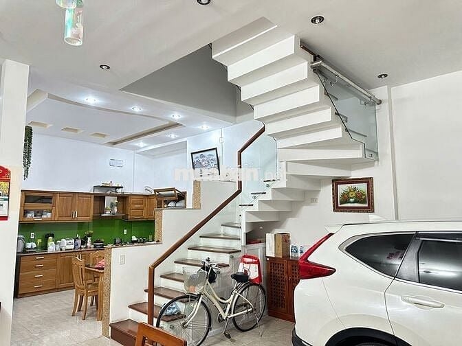 Bán nhà riêng 3 tầng 71.2 m2, mặt tiền Thanh Long, Hải Châu, Đà Nẵng