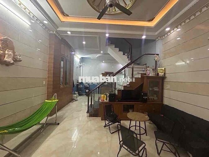Hẻm bự nhà to - 50m2 ,4 tầng - Hoàn Công - giáp Tân Phú - hơn 5ty