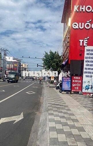 Mặt tiền trung tâm Phan Thiết cho shop thuê 21tr HĐ 4 năm