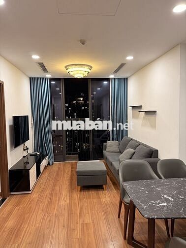 Cho thuê căn hộ Eco Green Saigon 65m2 2PN 2WC tầng cao mát mẻ