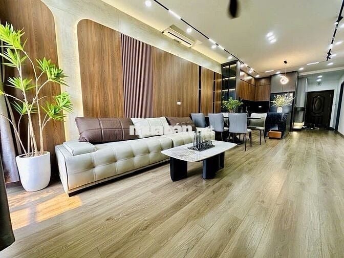 Chung Cư, Quang Trung – Hà Đông, 151 mét, Sát phố, 4 ngủ, Full NT