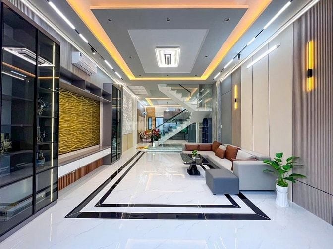Nhà Bành Văn Trân, Tân Bình – 1 Trệt, 2 Lầu, 5PN – Gần Chợ, Trường Học