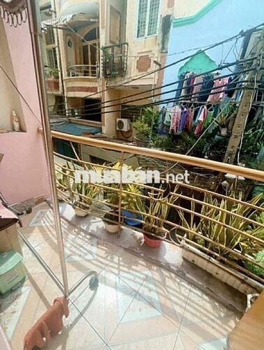 Chính chủ Bán nhà mt hẽm 140 Lê Quốc Hưng q4 hcm 1 trệt 2 lầu 2pn3wc