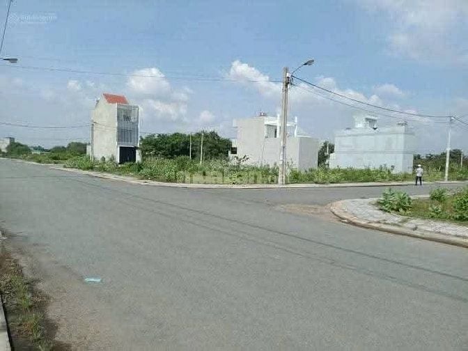 Chính chủ Bán đất MT 2500m2 sát KDL Song Long, đường D1, Q9 giá 15.2tr