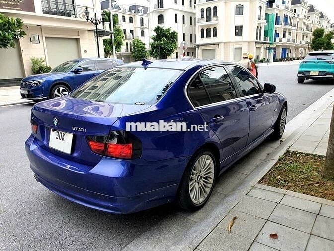 BMW 3 Series 20***00 km
