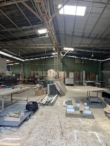 Cho thuê kho xưởng 900m2 gần đường Nguyễn Duy Trinh, P. Long Trường,Q9