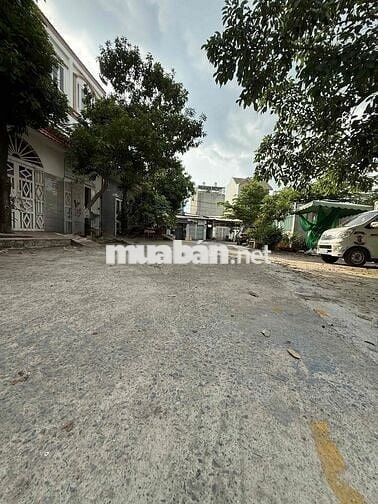 Đất Phạm Văn Đồng-Hiệp Bình Chánh-Sát Bên Gigamal-200M2