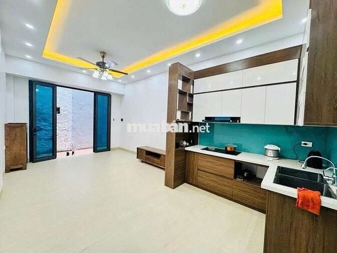 Bán nhà đẹp ở ngay Phố Trung Phụng Đống Đa