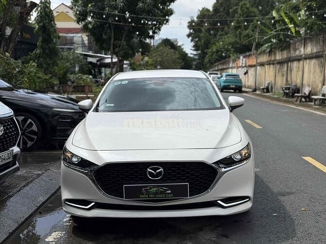 Mazda 3 2024 1.5L Luxury - 33000 km