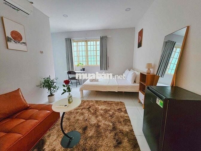 CHO THUÊ CĂN 1PN CỬA SỔ , 41m2 CẠNH HOÀNG SA, CÔNG VIÊN LÊ VĂN TÁM